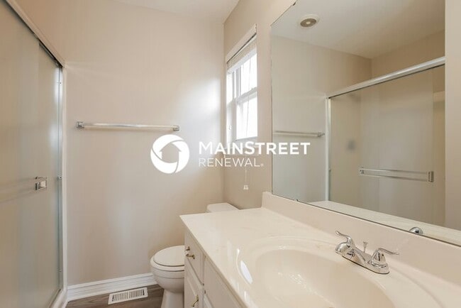 Building Photo - 3 Bedroom Pet-Friendly Home in Grain Valley, MO with Main Street Renewal