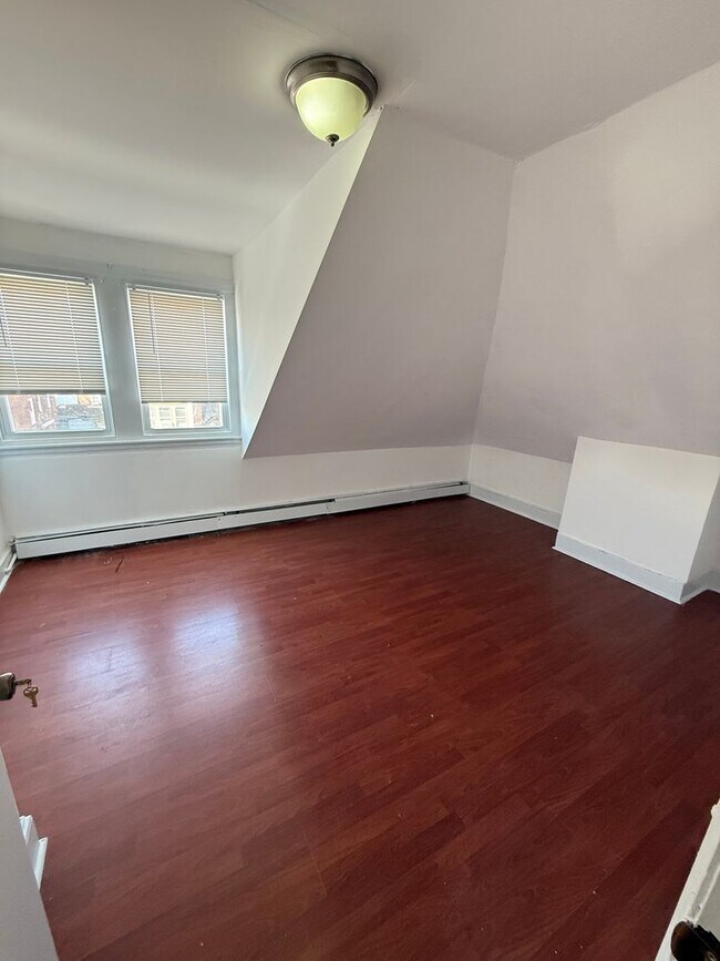 Building Photo - 6515 Rising Sun Ave