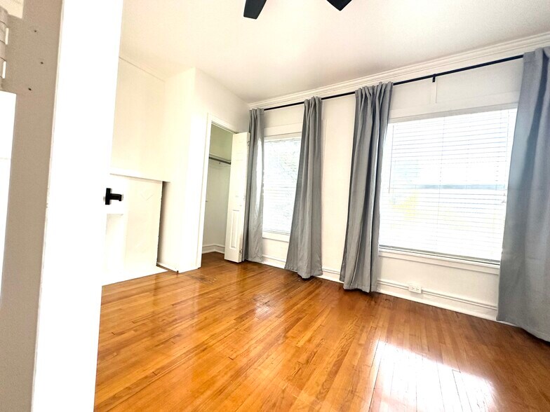 Building Photo - 1108 S Detroit Ave Michael