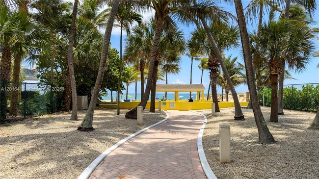 Building Photo - 1391 S Ocean Blvd