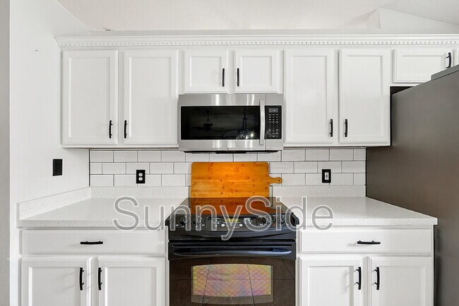 Building Photo - 2431 Marcasite Loop