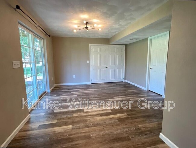 Building Photo - 2244 Haverford Dr