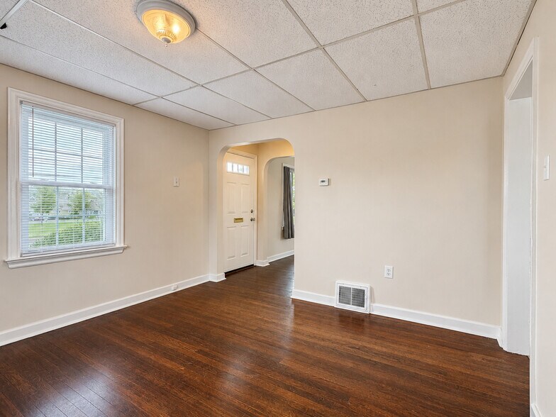 Building Photo - 430 Brimmer Ave