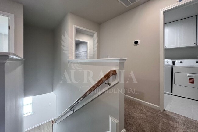 Building Photo - 183 Anise Ln