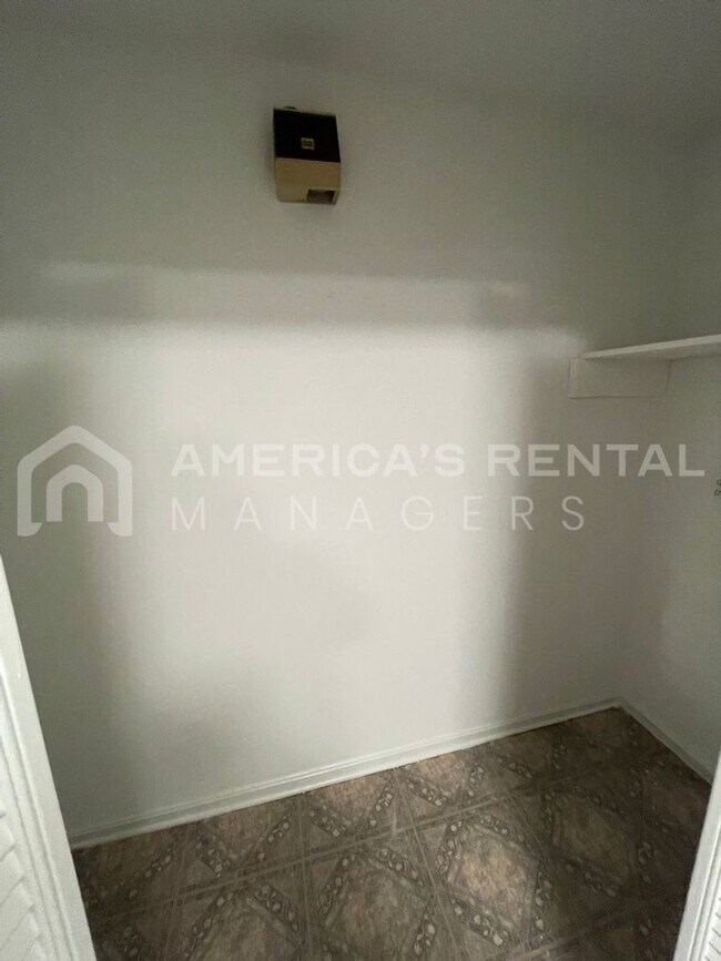 Building Photo - Great Home for Rent in Tuscaloosa, AL! Available to View Now!!!
