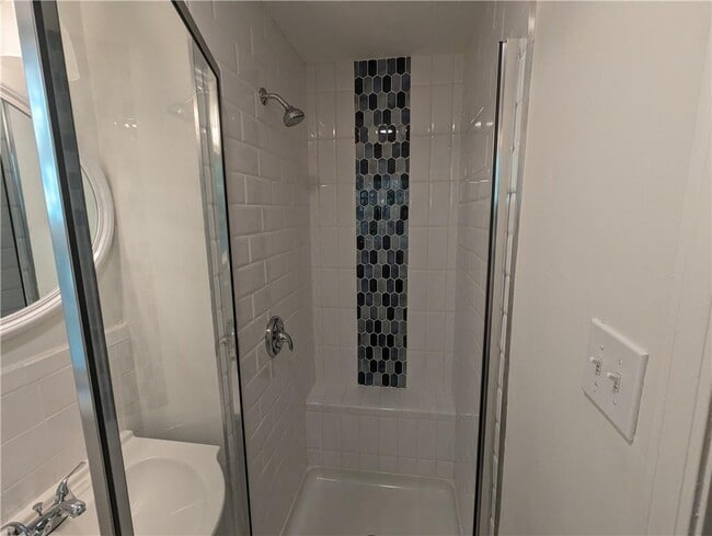 Building Photo - 1565 Whipporwill Dr SW