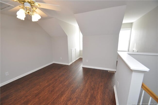 Building Photo - 402 Knightsborough Way