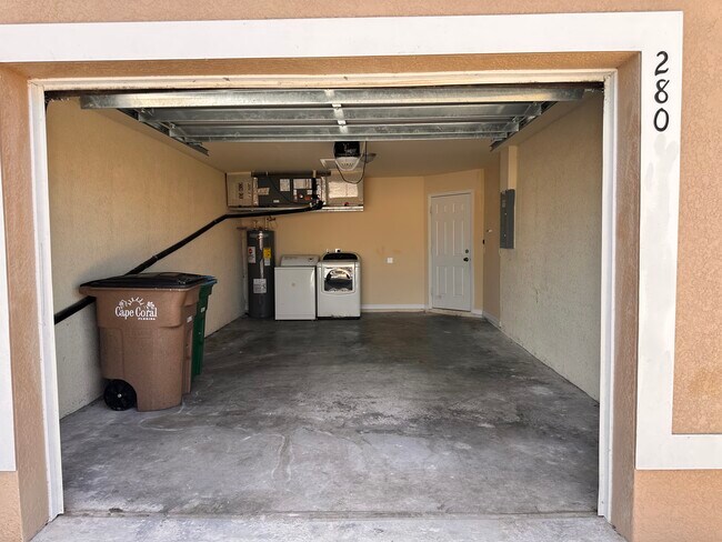 Building Photo - 280 SW 3rd Terrace