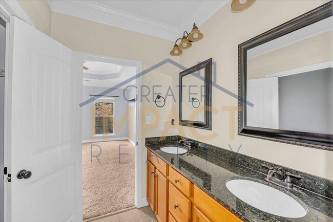 Building Photo - 810 Klondike Way