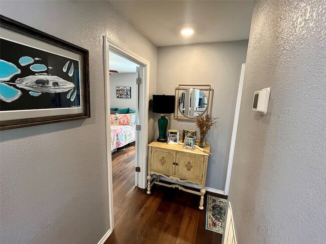 Building Photo - 715 North Ave