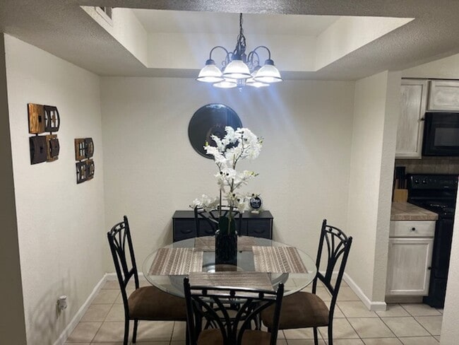 Building Photo - All Bills Paid/ Fully Furnished