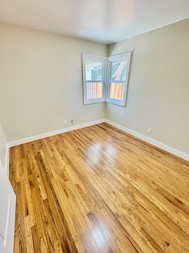 Building Photo - 2597 Maywood Ave