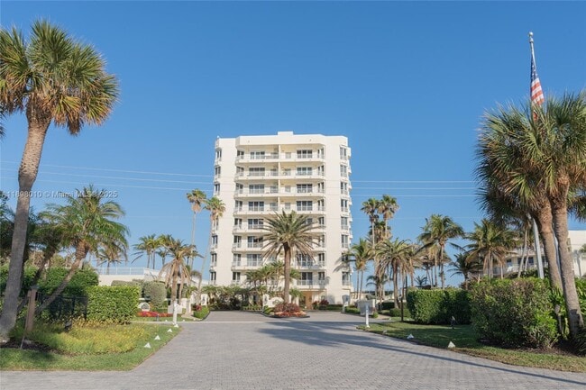 Building Photo - 19950 S Beach Rd