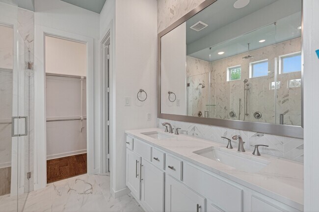 Building Photo - 599 Cypress Vly Ave