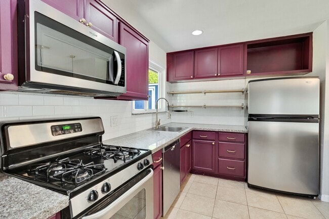 Building Photo - 7107 Cherry Meadow Dr