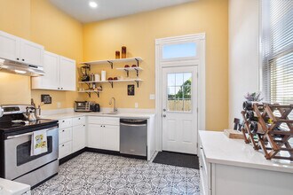 Building Photo - 2721 General Taylor St