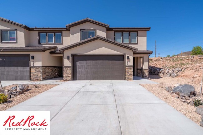 Building Photo - Small Dog Friendly Beautiful Townhome in Hurricane with Amazing Views!
