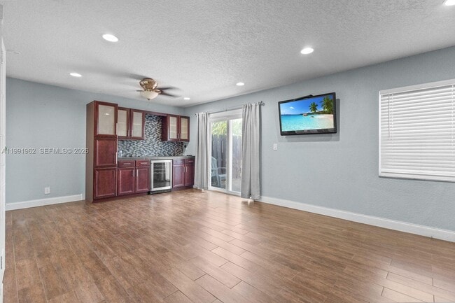 Building Photo - 8069 SW 18th Ct