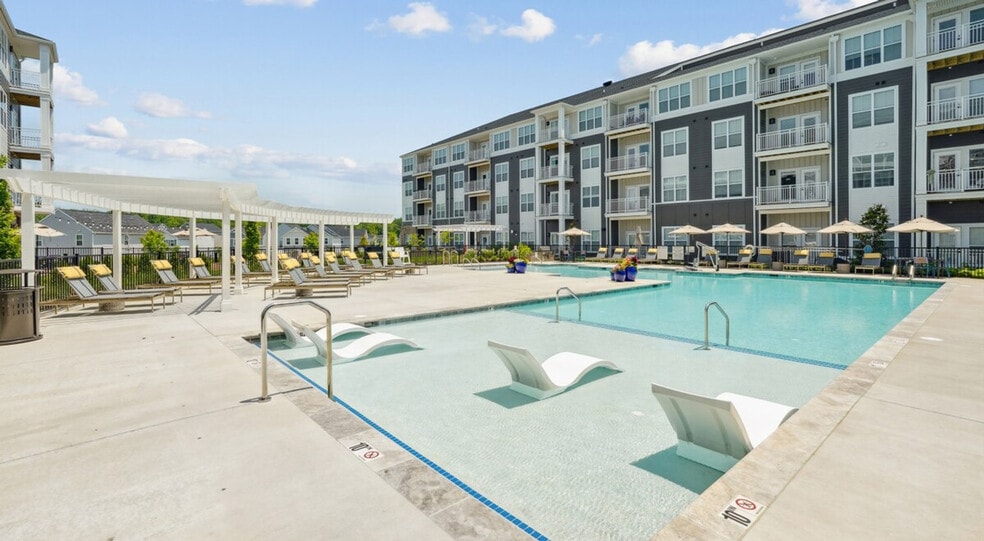 Building Photo - 1202 Marquis Pkwy