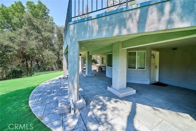 Building Photo - 1089 Village Dr