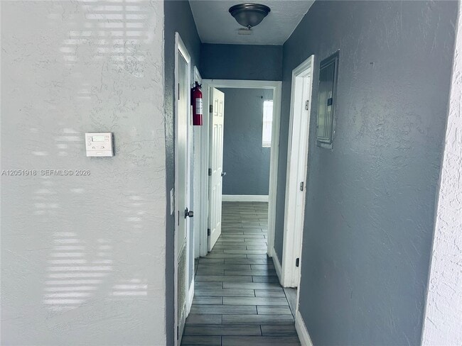 Building Photo - 3070 NW 12th Ct