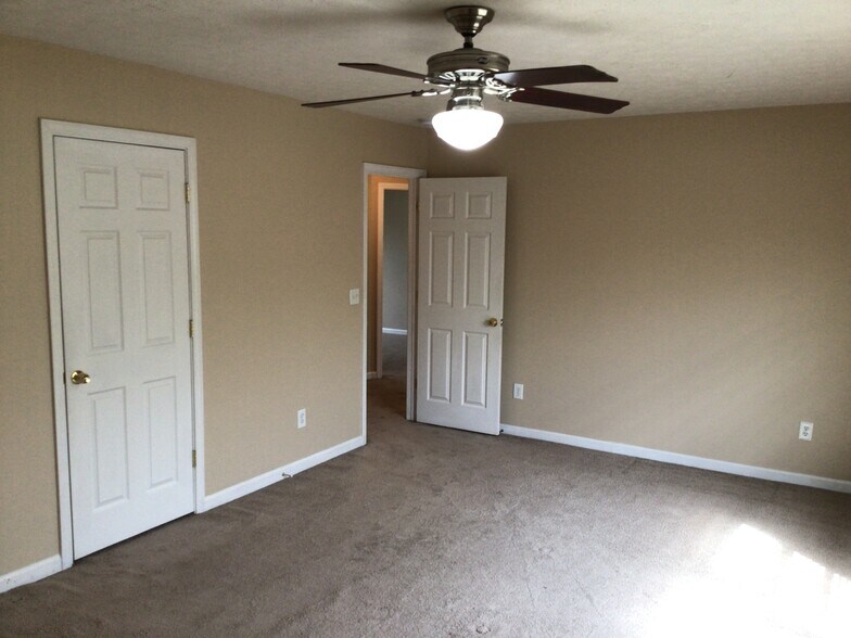 Building Photo - 8412 Celestial Cir