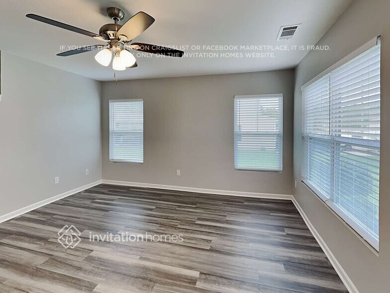 Building Photo - 2027 Sonoma Valley Dr