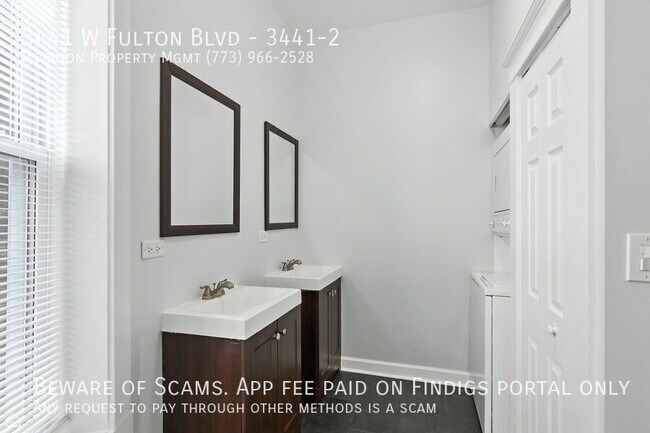 Building Photo - 3441 W Fulton Blvd
