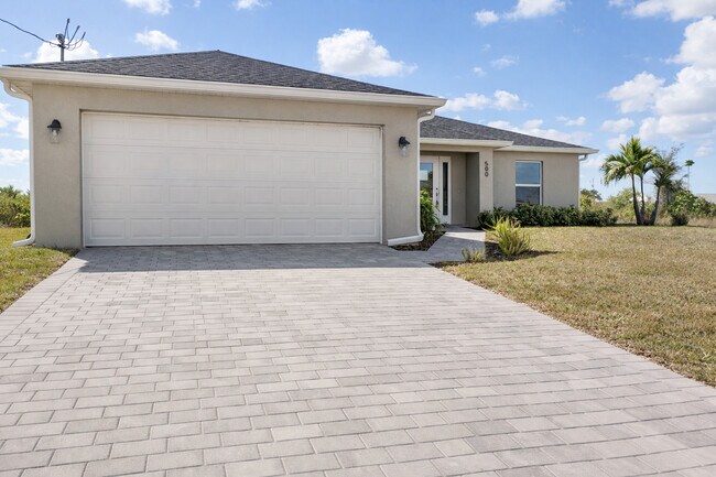 Building Photo - 500 NW 20th St