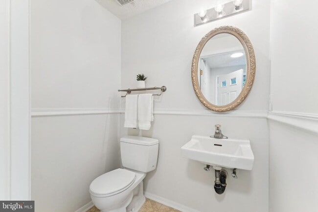 Building Photo - 5555 Caithness Ct