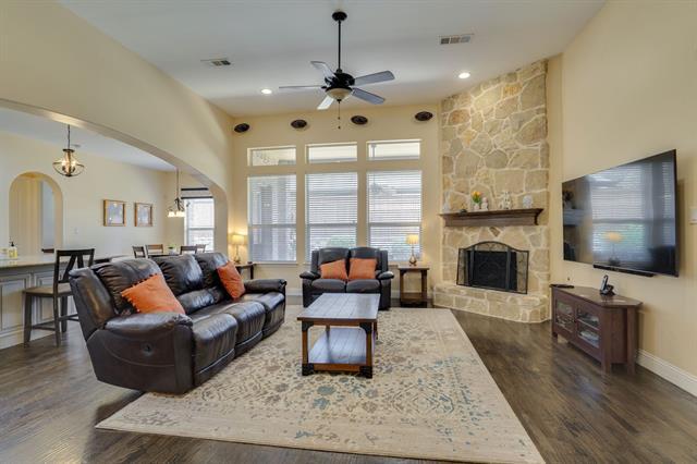Building Photo - 1604 Woodrose Ct