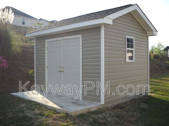 Building Photo - 4839 High Meadows Dr