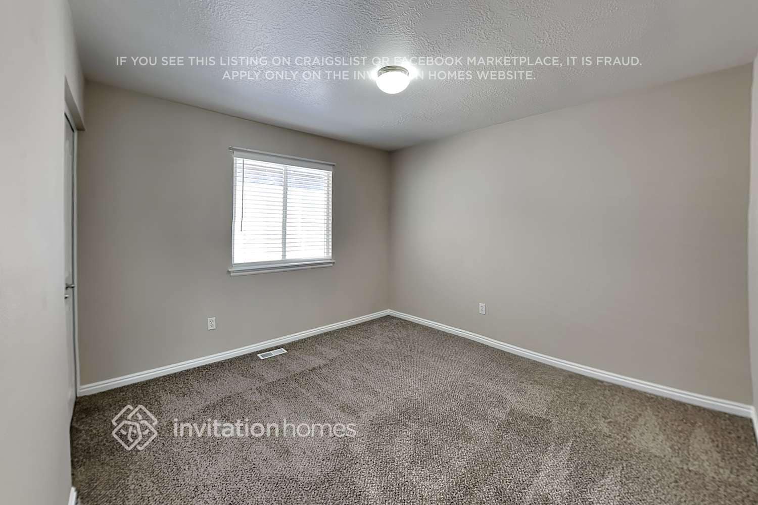 Building Photo - 4581 W Mina Deoro Dr