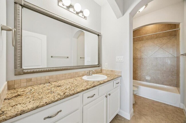 Building Photo - 17813 Kingfisher Ridge Dr