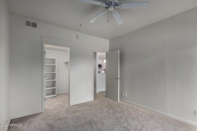 Building Photo - 1111 W University Dr