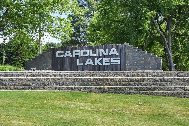 Building Photo - 45 Lookout Point