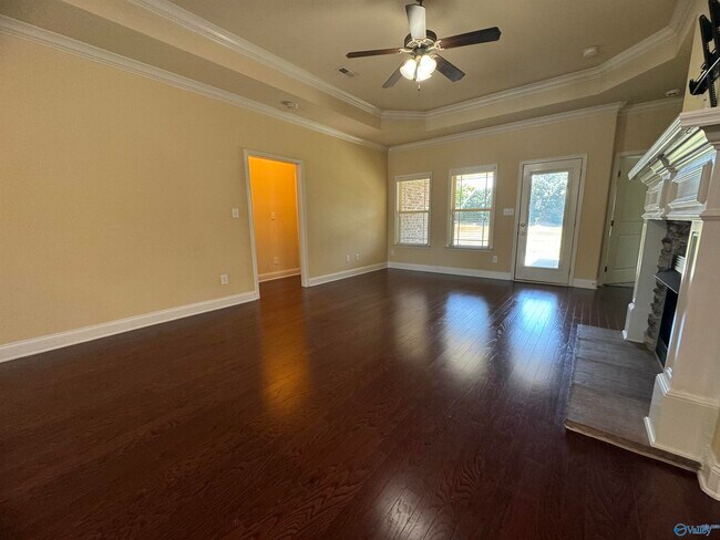 Building Photo - 475 E Mossyleaf Dr SW