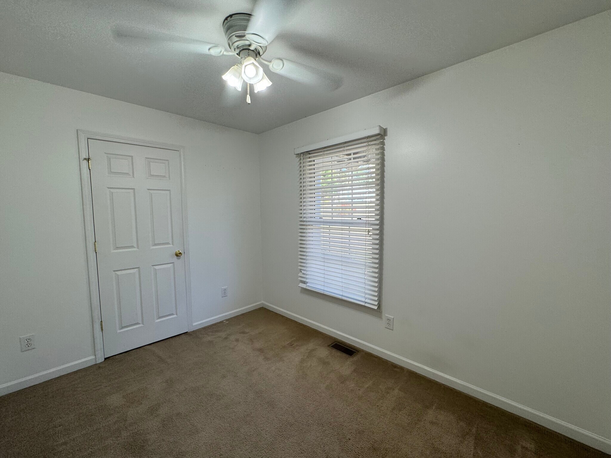 Building Photo - 314 E Louisiana Ave