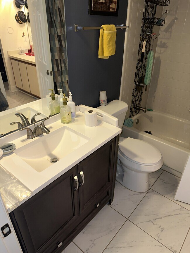 Building Photo - 3299 Sandy Shore Ln