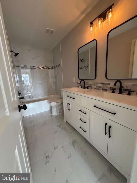 Building Photo - 7625 Movern Ln