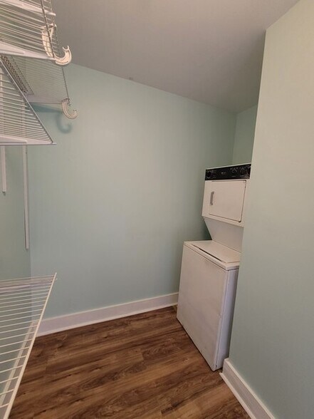 Building Photo - 502 Pryor St SW