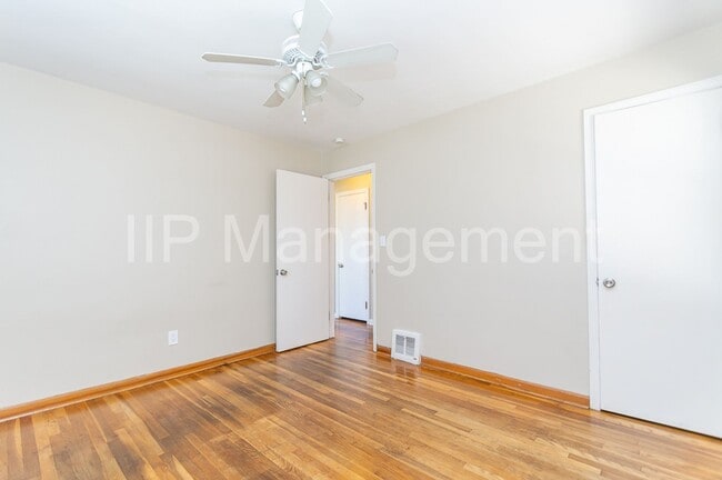 Building Photo - 14209 Emery Ave