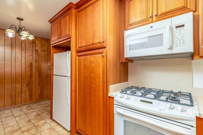 Building Photo - 2315 Hoytt Ct