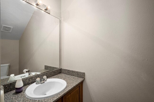 Building Photo - 29706 Parliament Hills Dr