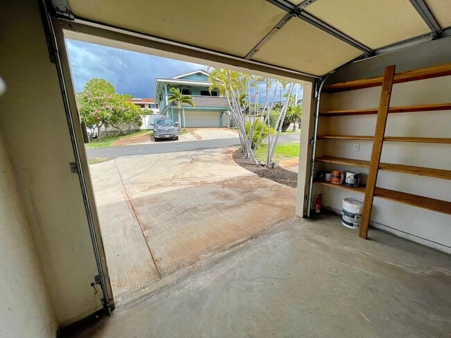 Building Photo - Unfurnished 2BR/1BA single level Ohana wit...