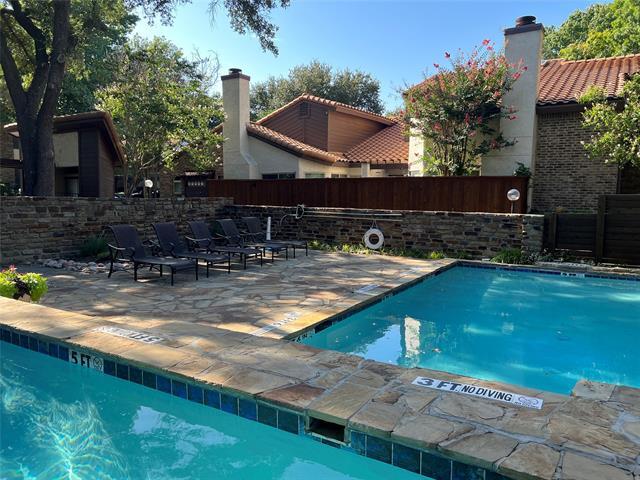 Building Photo - 14151 Montfort Dr