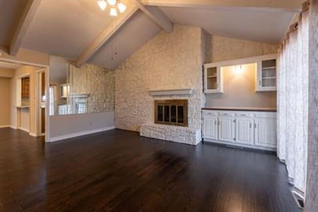 Building Photo - Lakewood Village Patio Home!