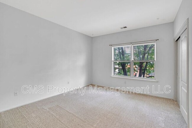 Building Photo - 524 Coppola Dr