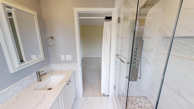 Building Photo - 292 Sandrock Ct