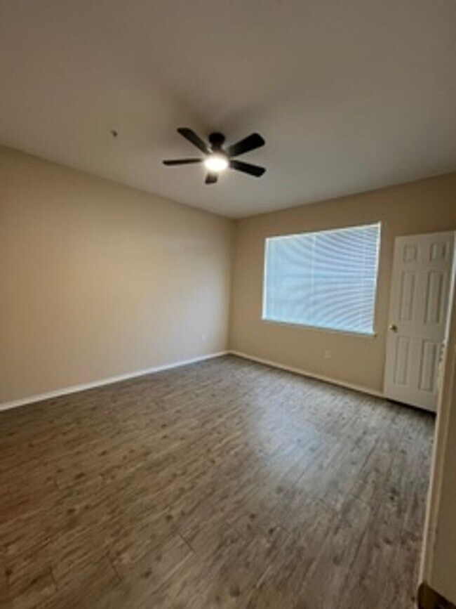 Building Photo - 12914 Sanctuary Cove Dr